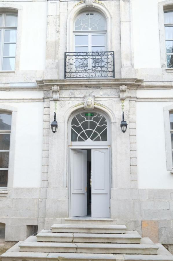La Maison De La Duchesse De La Valliere - Chambre Rosaline - Parking Prive Gratuit Mons  Exterior foto
